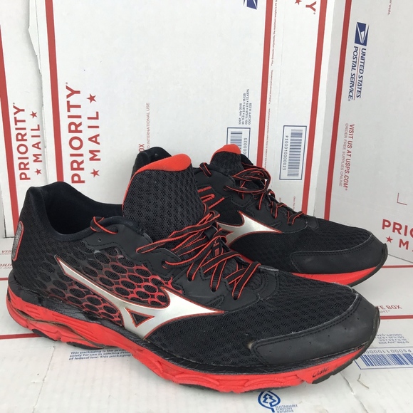 mizuno mens size 12